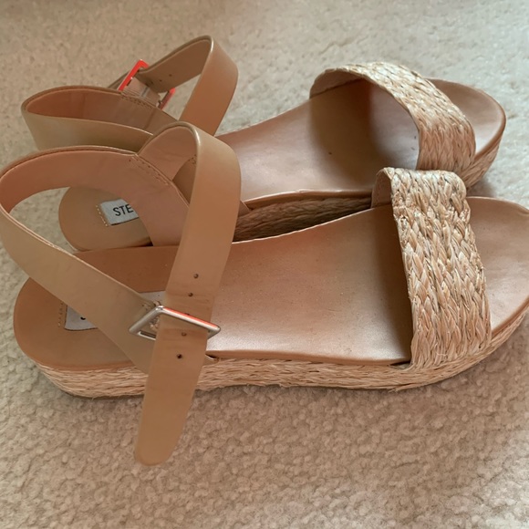 Steve Madden Tan Espadrille Sandals (See Note) - Picture 3 of 4